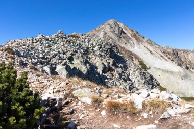 Bulgaristan 'ın Polezhan Tepesi yakınlarındaki Pirin Dağı' nın Şaşırtıcı Manzarası