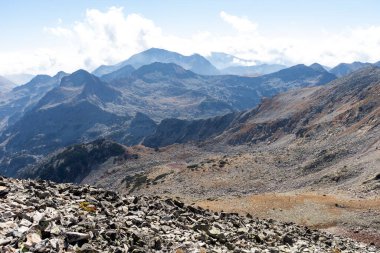 Bulgaristan 'ın Polezhan Tepesi yakınlarındaki Pirin Dağı' nın Şaşırtıcı Manzarası