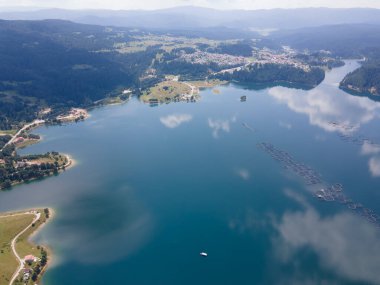 Bulgaristan 'ın Smolyan Bölgesi, Dospat Reservoir hava manzarası