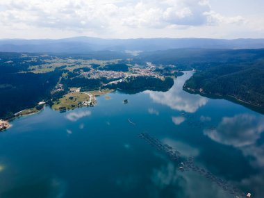 Bulgaristan 'ın Smolyan Bölgesi, Dospat Reservoir hava manzarası