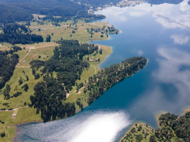 Bulgaristan 'ın Smolyan Bölgesi, Dospat Reservoir hava manzarası