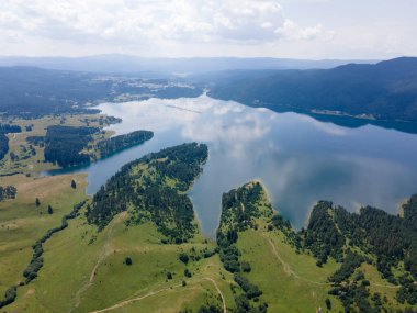 Bulgaristan 'ın Smolyan Bölgesi, Dospat Reservoir hava manzarası