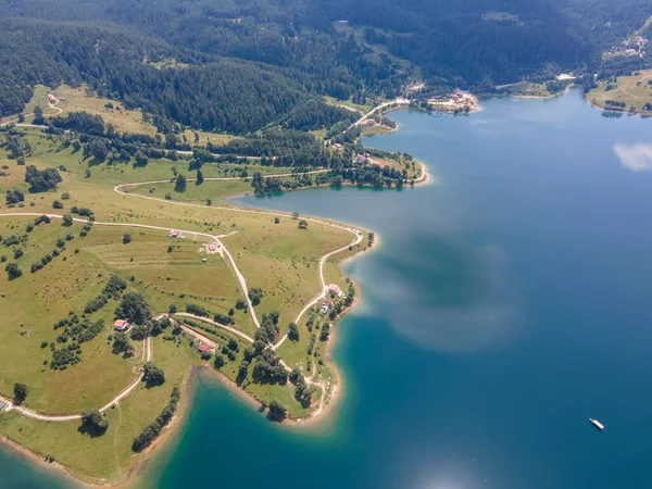 Bulgaristan 'ın Smolyan Bölgesi, Dospat Reservoir hava manzarası