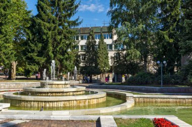 TROYAN, BULGARIA - 31 Ağustos 2021: Bulgaristan 'ın Troyan, Lovech bölgesinin inanılmaz manzarası
