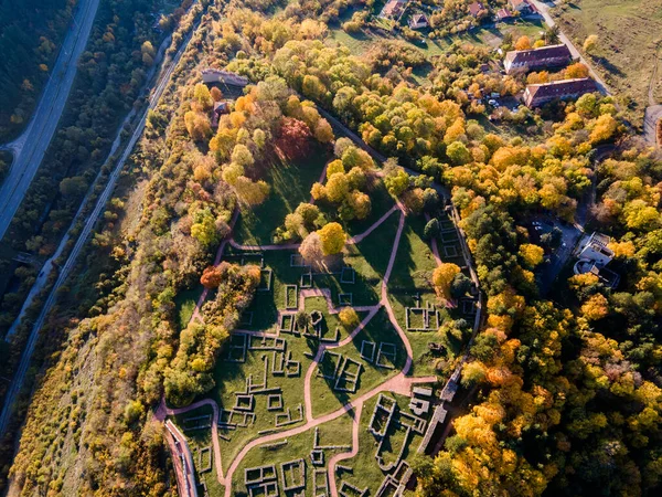 Letecký Pohled Zříceninu Středověké Pevnosti Krakra Blízkosti Města Pernik Bulharsko — Stock fotografie