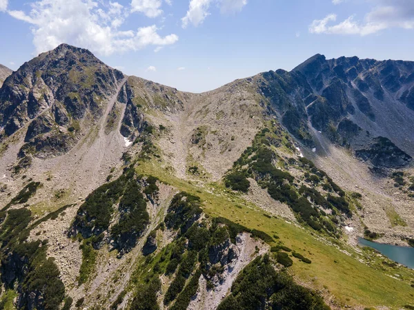 Amazing Aerial Pemandangan Gunung Pirin Dekat Yalovarnika Puncak Bulgaria — Stok Foto