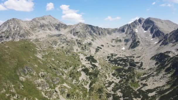 Amazing Aerial View Yalovarnika Kamenitsa Peaks Pirin Mountain Bulgaria — Wideo stockowe