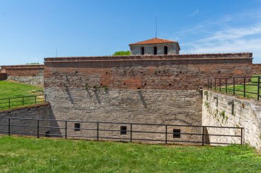 Bulgaristan 'ın Vidin kentindeki Tuna Nehri kıyısındaki Ortaçağ Baba Vida Kalesi