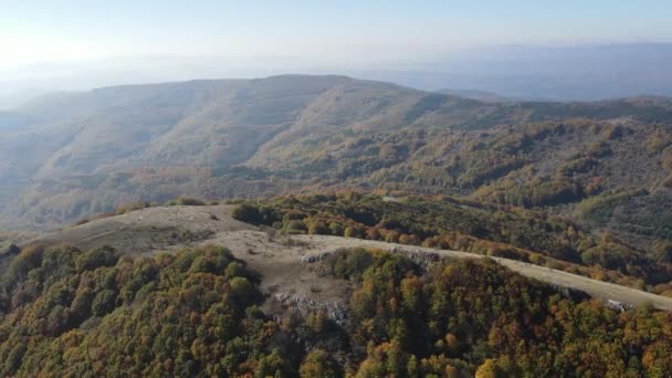 Csodálatos Őszi Táj Erul Hegy Közelében Golemi Csúcs Pernik Régió — Stock videók