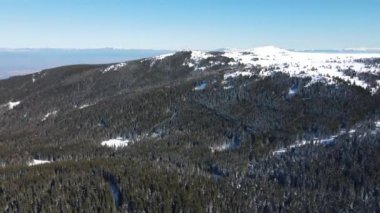 Bulgaristan 'ın Sofya Şehir Bölgesi Ofeliite bölgesindeki Vitosha Dağı' nın Hava Kış Manzarası