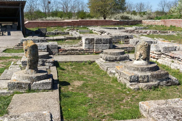 保加利亚第一帝国中世纪要塞 Pliska Shumen 地区的首都废墟 — 图库照片