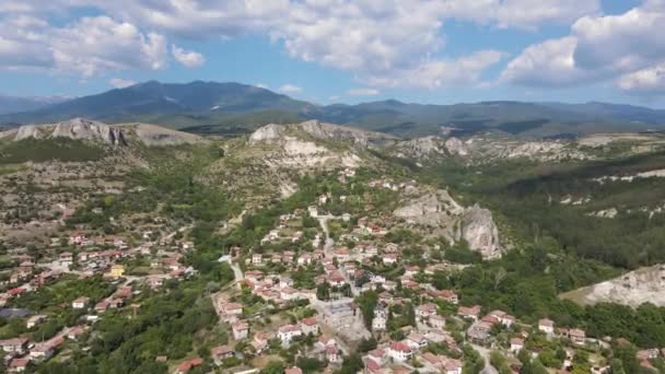 Bulgaristan Blagoevgrad Bölgesindeki Ilindentsi Köyü Nün Şaşırtıcı Hava Manzarası — Stok video