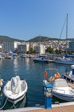 KAVALA, GREECE - 22 Haziran 2019: Yunanistan 'ın Doğu Makedonya ve Trakya kentinin muhteşem panoramik manzarası