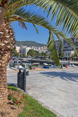 KAVALA, GREECE - 22 Haziran 2019: Yunanistan 'ın Doğu Makedonya ve Trakya kentinin muhteşem panoramik manzarası