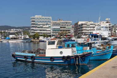 KAVALA, GREECE - 22 Haziran 2019: Yunanistan 'ın Doğu Makedonya ve Trakya kentinin muhteşem panoramik manzarası