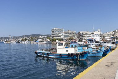 KAVALA, GREECE - 22 Haziran 2019: Yunanistan 'ın Doğu Makedonya ve Trakya kentinin muhteşem panoramik manzarası