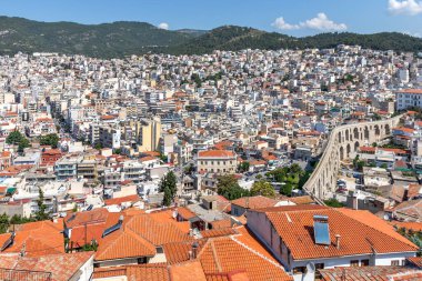 KAVALA, GREECE - 22 Haziran 2019: Yunanistan 'ın Doğu Makedonya ve Trakya kentinin muhteşem panoramik manzarası