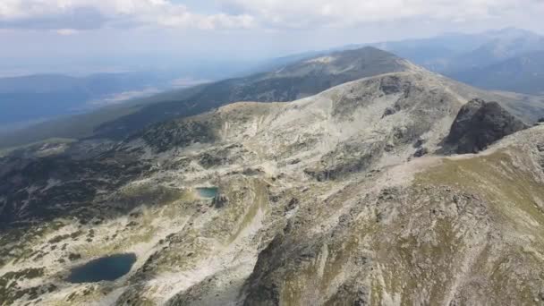 Aerial Summer View Golyan Kupen Peak Rila Mountain Bulgaria — ストック動画