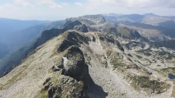 Aerial Summer View Golyan Kupen Peak Rila Mountain Bulgaria — Vídeo de Stock