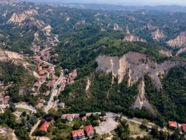 Bulgaristan 'ın Blagoevgrad bölgesinin tarihi Melnik kasabasının hava manzarası