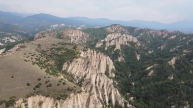 Melnik kum piramitlerinin hava manzarası, Blagoevgrad bölgesi, Bulgaristan