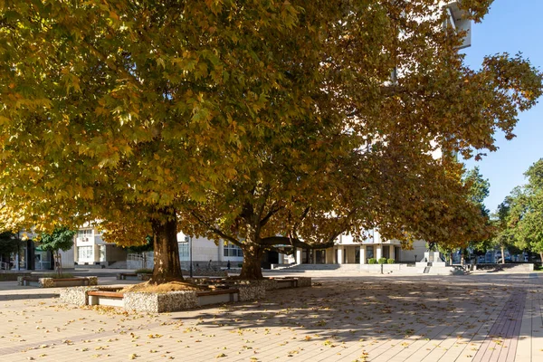Lovech Bulgaria 2020年11月8日 保加利亚Lovech市中心令人惊奇的秋季美景 — 图库照片