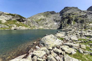 Rila Dağı inanılmaz manzara yakın korkunç göl, Bulgaristan