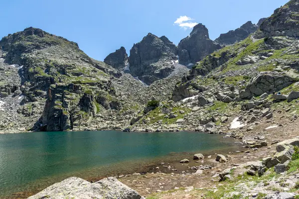 Rila Dağı inanılmaz manzara yakın korkunç göl, Bulgaristan