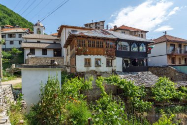 19. yüzyıldan kalma otantik evleri olan Delchevo köyü, Blagoevgrad bölgesi, Bulgaristan