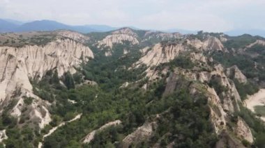 Melnik kum piramitlerinin hava manzarası, Blagoevgrad bölgesi, Bulgaristan