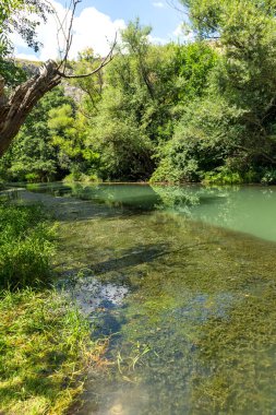 Bulgaristan 'ın Altın Panega Nehri boyunca Iskar Panega Geopark' ın inanılmaz manzarası