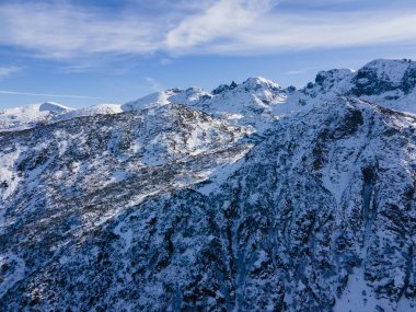 Bulgaristan 'ın Malyovitsa zirvesi yakınlarındaki Rila Dağı' nın şaşırtıcı kış manzarası