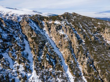 Bulgaristan 'ın Malyovitsa zirvesi yakınlarındaki Rila Dağı' nın şaşırtıcı kış manzarası