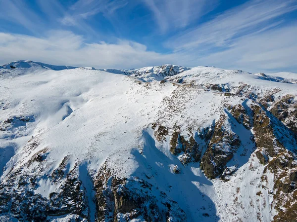 Bulgaristan 'ın Malyovitsa zirvesi yakınlarındaki Rila Dağı' nın şaşırtıcı kış manzarası