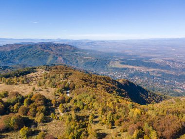 Bulgaristan 'ın Sofya kentindeki Vitosha Dağı' nın şaşırtıcı Sonbahar manzarası