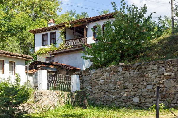Vesnice Svezhen Autentickými Domy Devatenáctého Století Plovdivsko Bulharsko — Stock fotografie