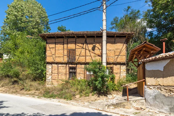 本物の19世紀の家 プロヴディフ地方 ブルガリアのスヴェツェンの村 — ストック写真