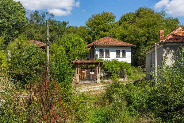 本物の19世紀の家 プロヴディフ地方 ブルガリアのスヴェツェンの村 — ストック写真