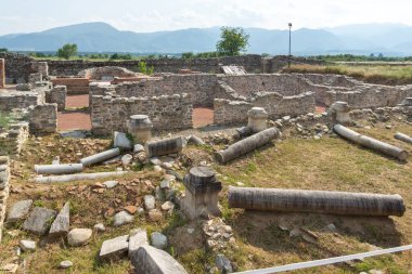 Bulgaristan 'ın Blagoevgrad Bölgesi' ndeki Garmen kasabası yakınlarındaki antik Roma şehri Nicopolis ad Nestum 'un kalıntıları