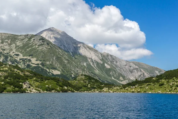 Pemandangan Gunung Pirin Yang Menakjubkan Dekat Danau Fish Banderitsa Bulgaria — Stok Foto