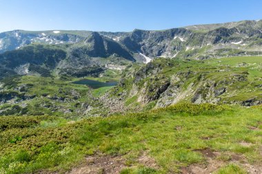 Rila Dağı inanılmaz manzara yakın korkunç göl, Bulgaristan