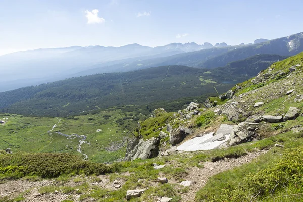 Erstaunliche Landschaft Des Rila Gebirges Der Nähe Des Beängstigenden Sees — Stockfoto