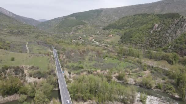 Vista Aérea Del Río Struma Pasando Por Garganta Kresna Bulgaria — Vídeo de stock