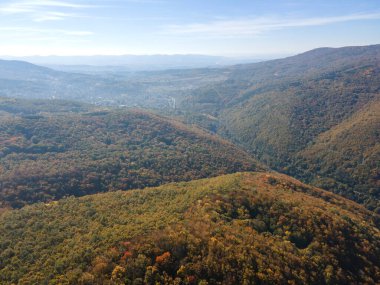 Bulgaristan 'ın Sofya kentindeki Vitosha Dağı' nın şaşırtıcı Sonbahar manzarası