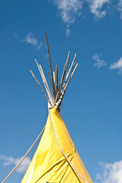 Tee-pee indien jaune — Photo