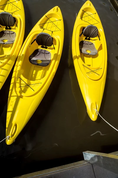 Yellow Kayaks — Stock Photo, Image
