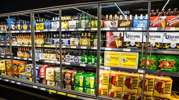 Refrigerador de cerveja — Fotografia de Stock