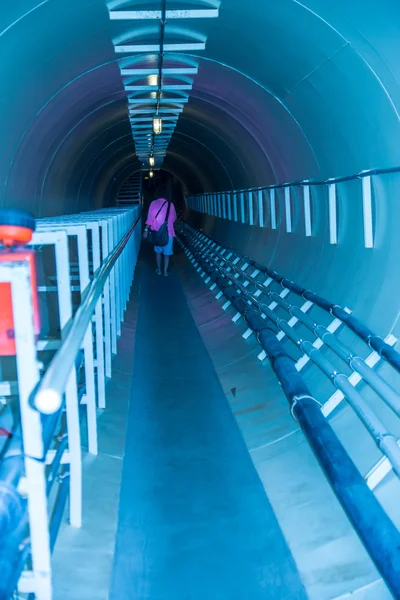 闇のトンネル — ストック写真