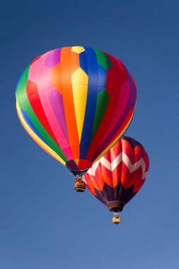 Sıcak Hava Balonları Gökyüzünde