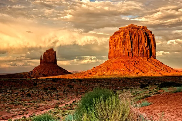 Sombras nocturnas en Monument Valley — Foto de Stock